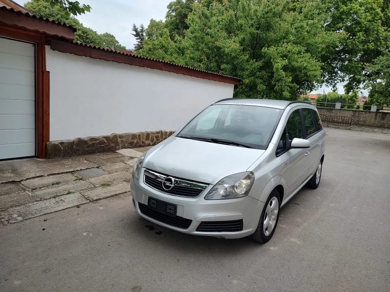 Opel Zafira Здрава и Запазена 1.9CDTI /4 НОВИ ГУМИ, снимка 2 - Автомобили и джипове - 47621890