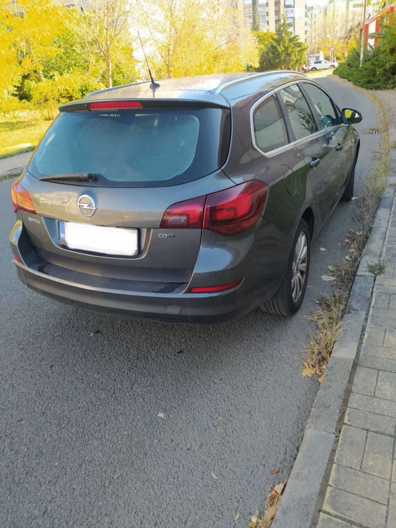 Opel Astra, снимка 2 - Автомобили и джипове - 48340874