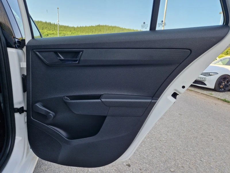 Skoda Fabia 1.4TDI, снимка 17 - Автомобили и джипове - 50646681