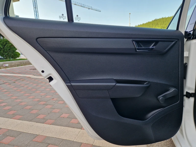 Skoda Fabia 1.4TDI, снимка 16 - Автомобили и джипове - 50646681