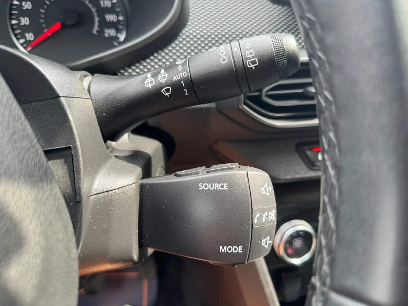 Dacia Jogger 1.0 LPG/ 6+ 1 места / keyless, снимка 14 - Автомобили и джипове - 51274848