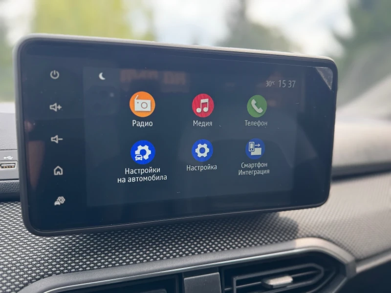 Dacia Jogger 1.0 LPG/ 6+ 1 места / keyless, снимка 12 - Автомобили и джипове - 51274848