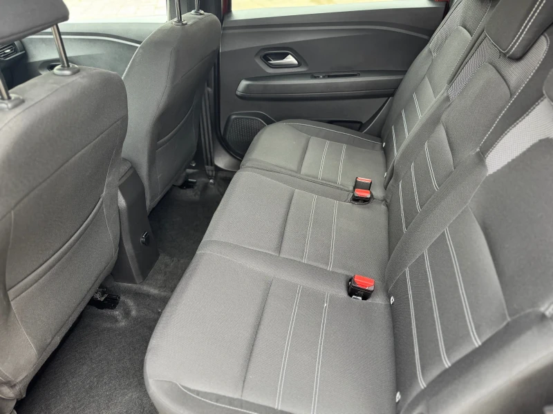 Dacia Jogger 1.0 LPG/ 6+ 1 места / keyless, снимка 16 - Автомобили и джипове - 51274848
