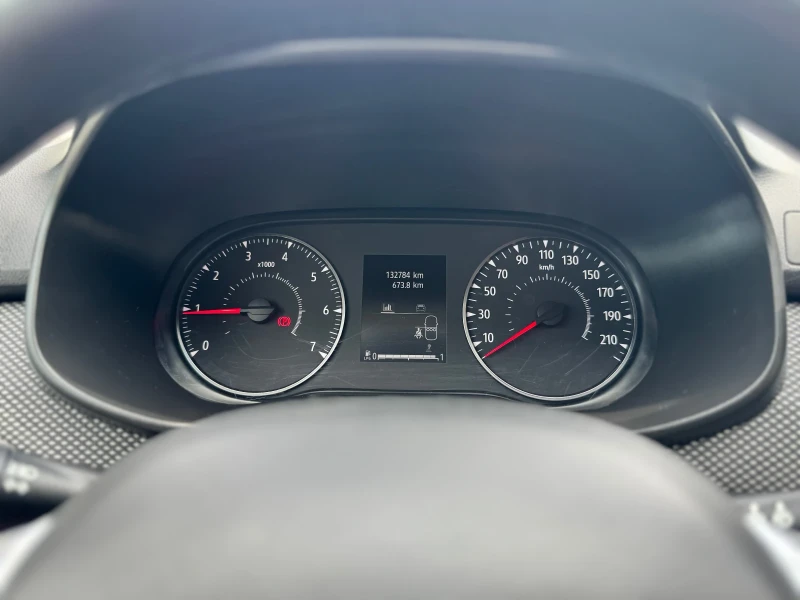 Dacia Jogger 1.0 LPG/ 6+ 1 места / keyless, снимка 11 - Автомобили и джипове - 51274848