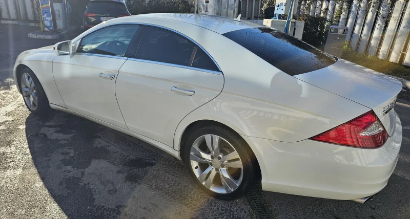 Mercedes-Benz CLS 320, снимка 3 - Автомобили и джипове - 53143841
