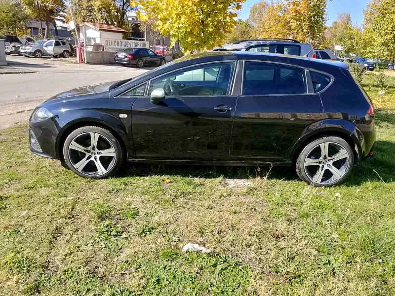 Seat Leon 2, снимка 4 - Автомобили и джипове - 52571939