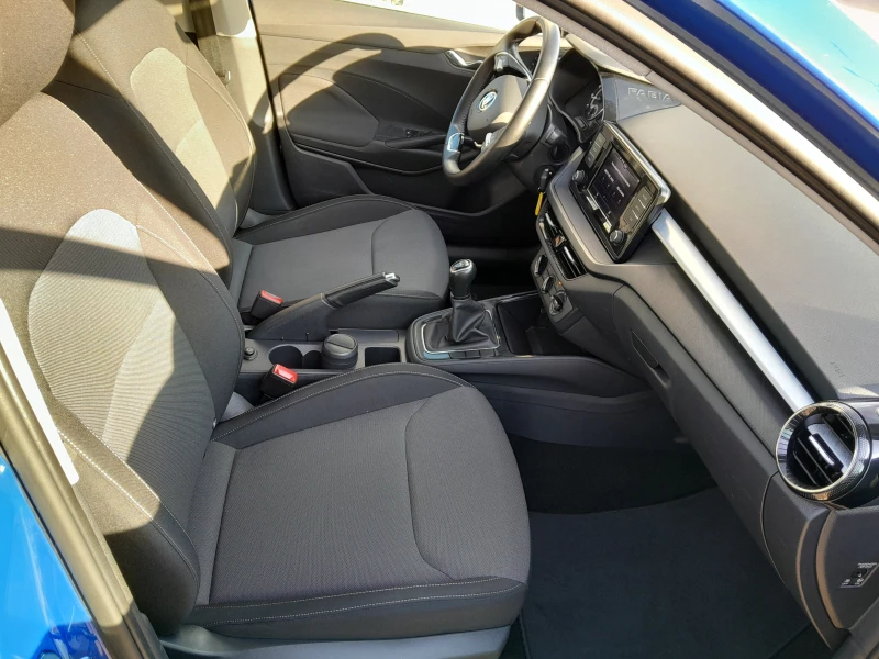 Skoda Fabia 1.0 MPI/ 5MT, снимка 6 - Автомобили и джипове - 52738727