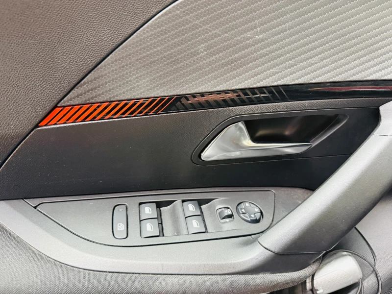 Peugeot 2008 Automatic 1.2 PURETECH S&S ACTIVE / Реални КМ, снимка 15 - Автомобили и джипове - 52911030