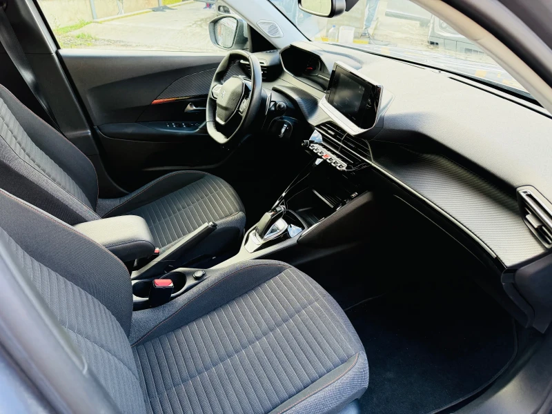Peugeot 2008 Automatic 1.2 PURETECH S&S ACTIVE / Реални КМ, снимка 13 - Автомобили и джипове - 52911030
