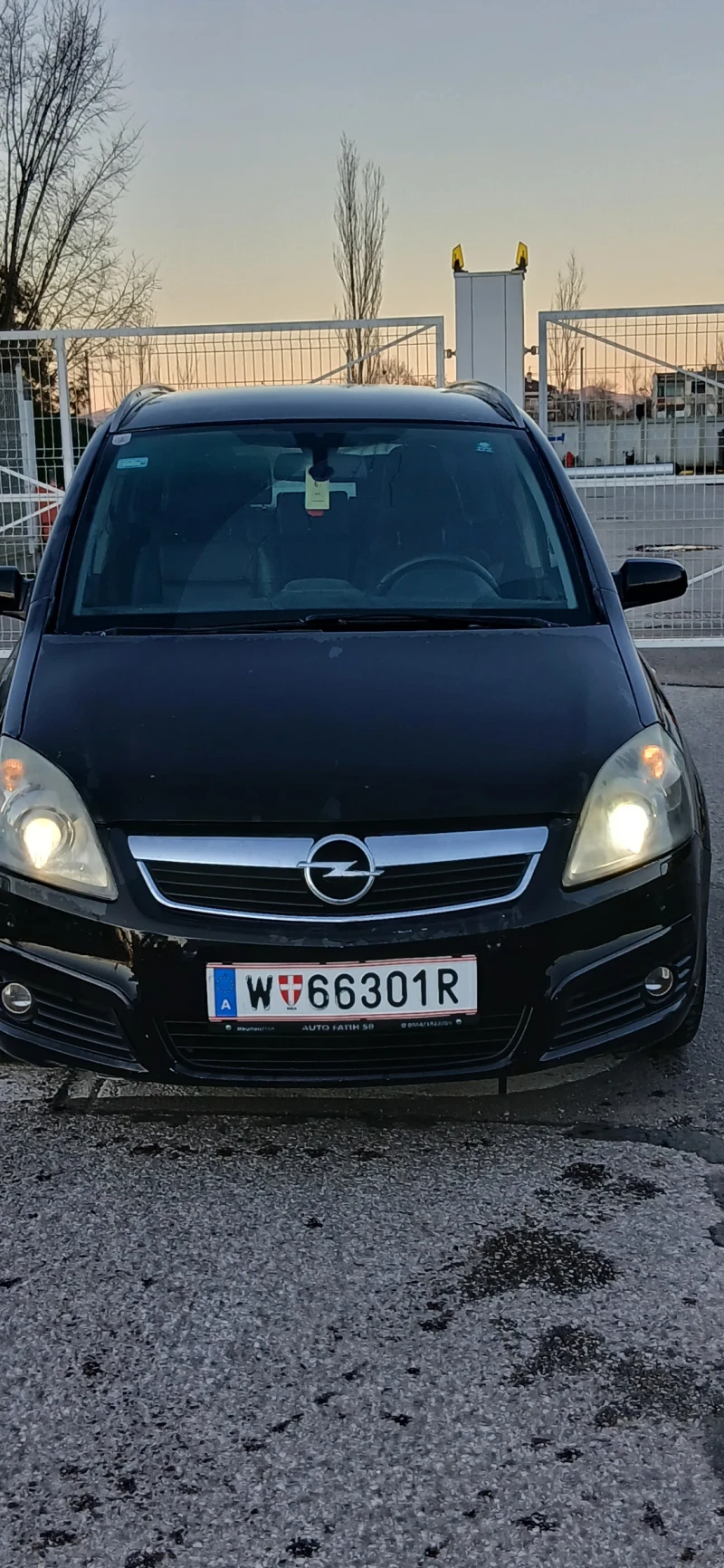 Opel Zafira 1.9 * * * КОЖА, ПОДГРЕВ, НАВИГАЦИЯ* * * , снимка 8 - Автомобили и джипове - 52933965