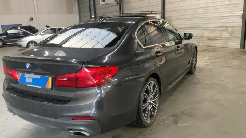 BMW 530 xDrive M-Sport Full, снимка 4 - Автомобили и джипове - 53579838