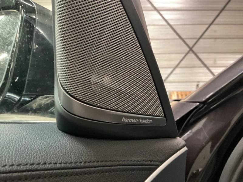 BMW 530 xDrive M-Sport Full, снимка 16 - Автомобили и джипове - 53579838