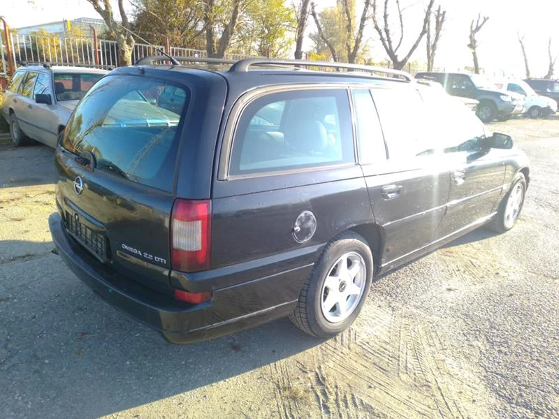 Opel Omega  2бр 2.2 TD  2.5 TDS, снимка 4 - Автомобили и джипове - 47229989