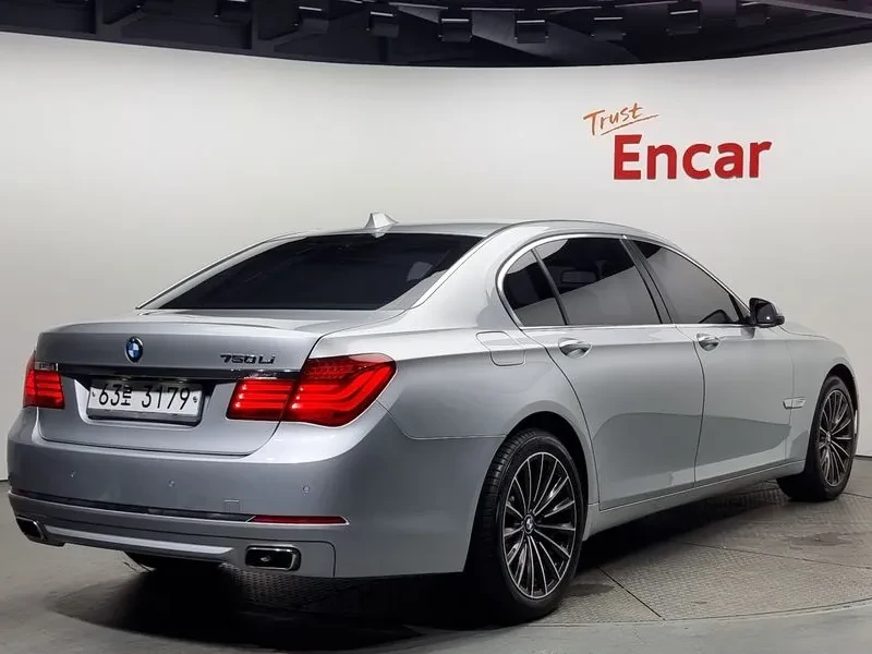 BMW 740 Li, снимка 2 - Автомобили и джипове - 54220188