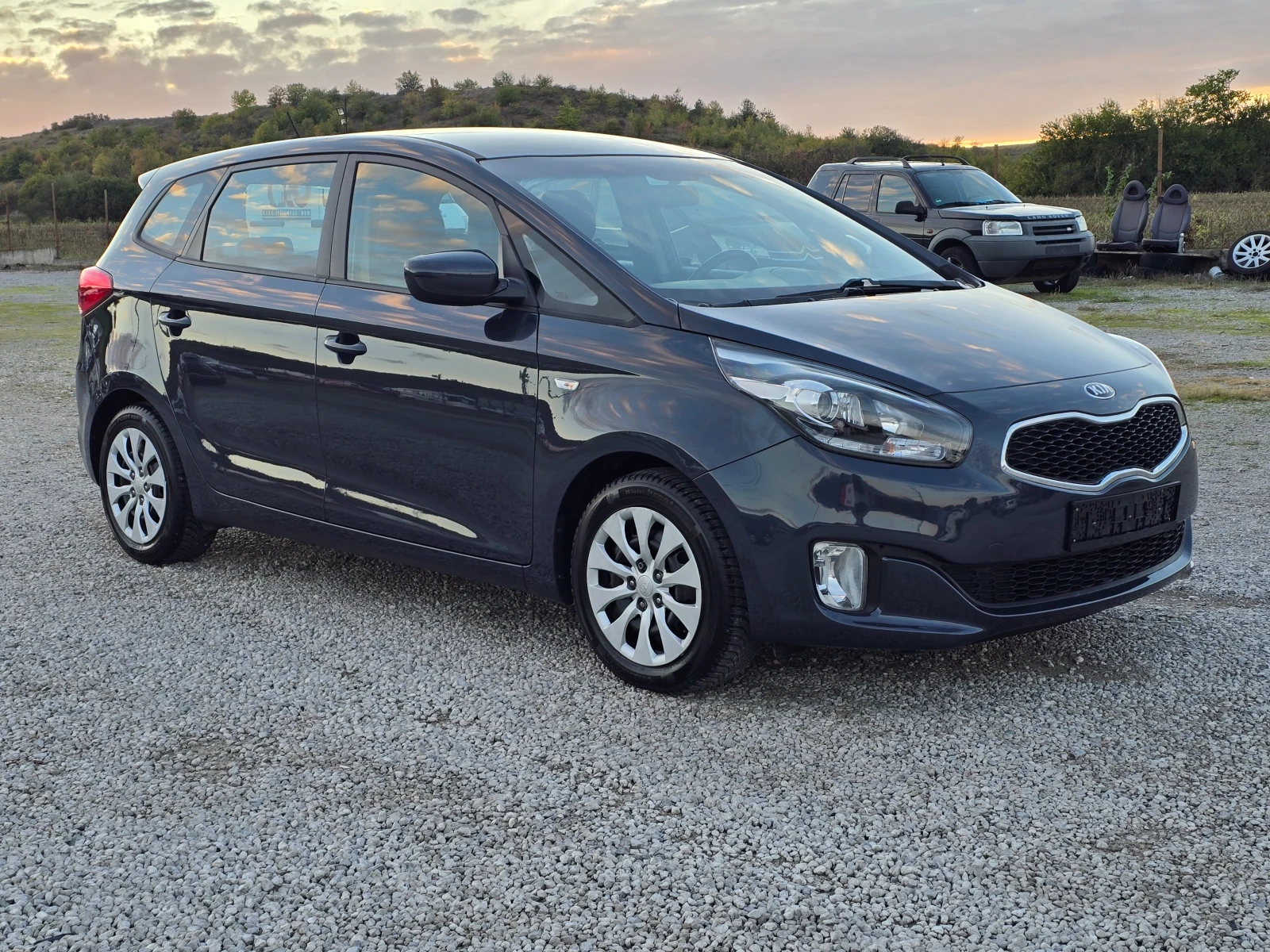 Kia Carens 1.6 i / 6+ 1 - изображение 3