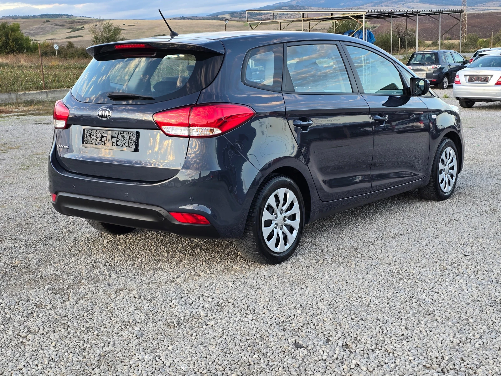 Kia Carens 1.6 i / 6+ 1 - изображение 5