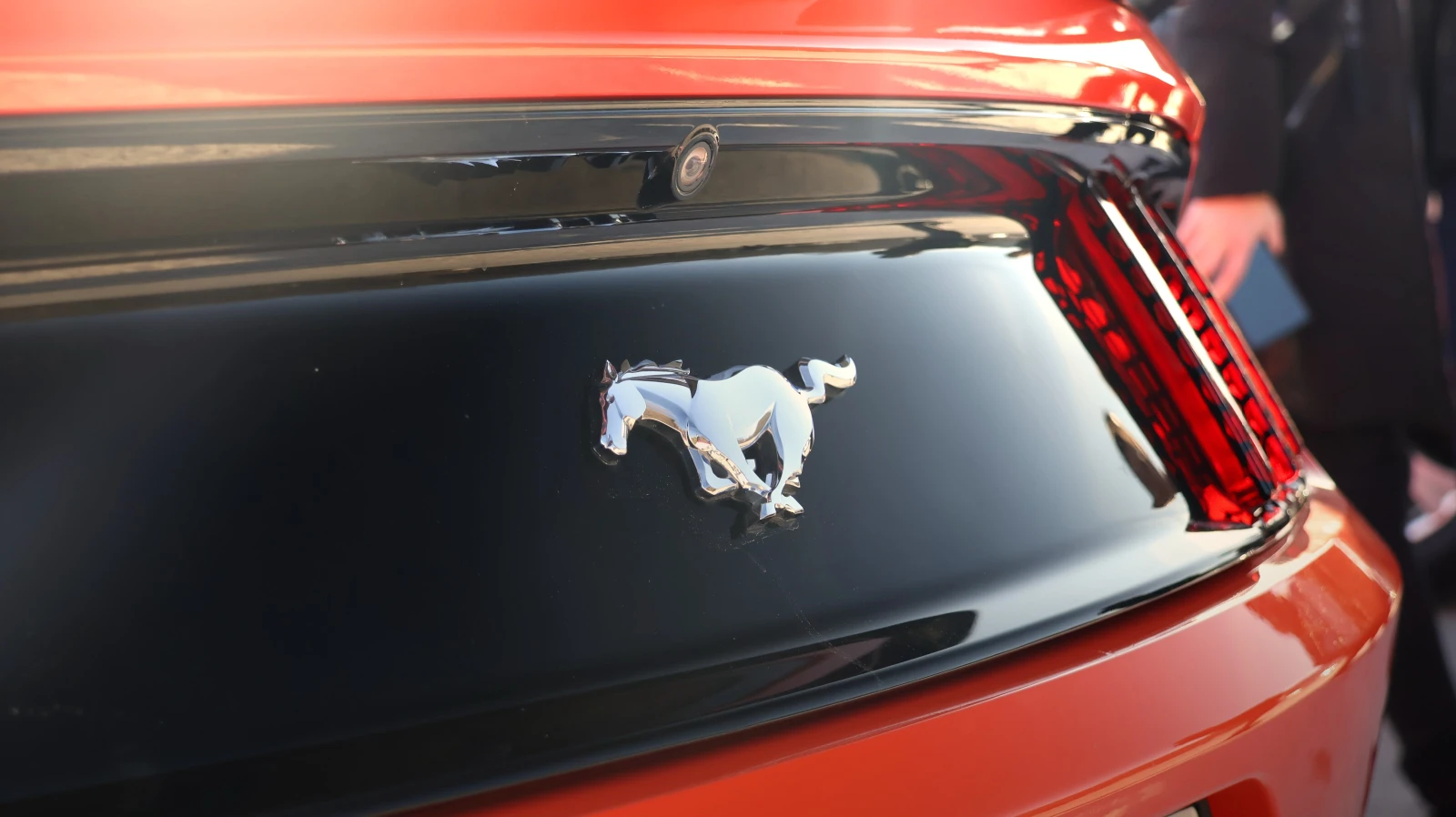 Ford Mustang  - изображение 7