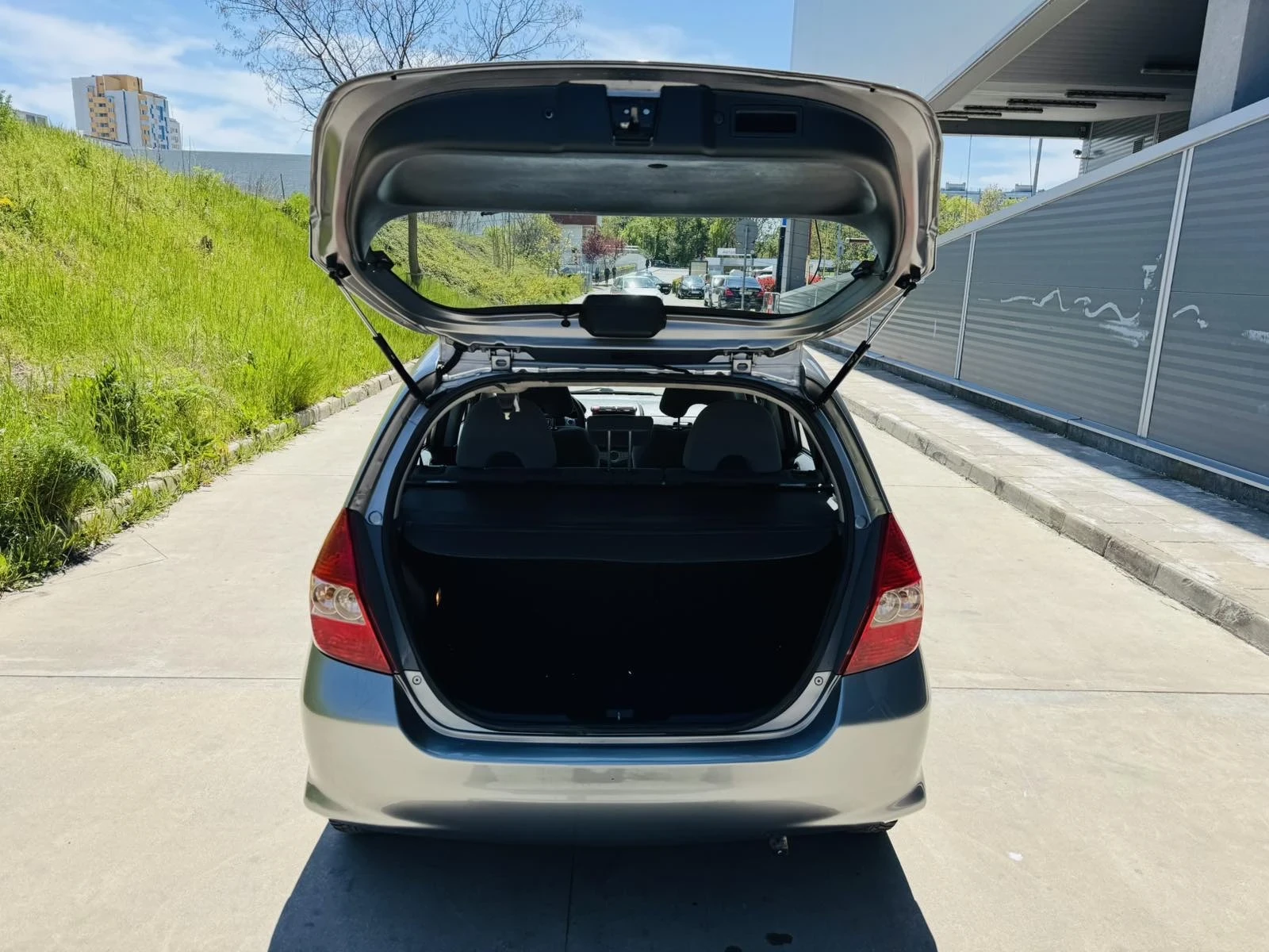 Honda Jazz 1.4i Automat - изображение 8