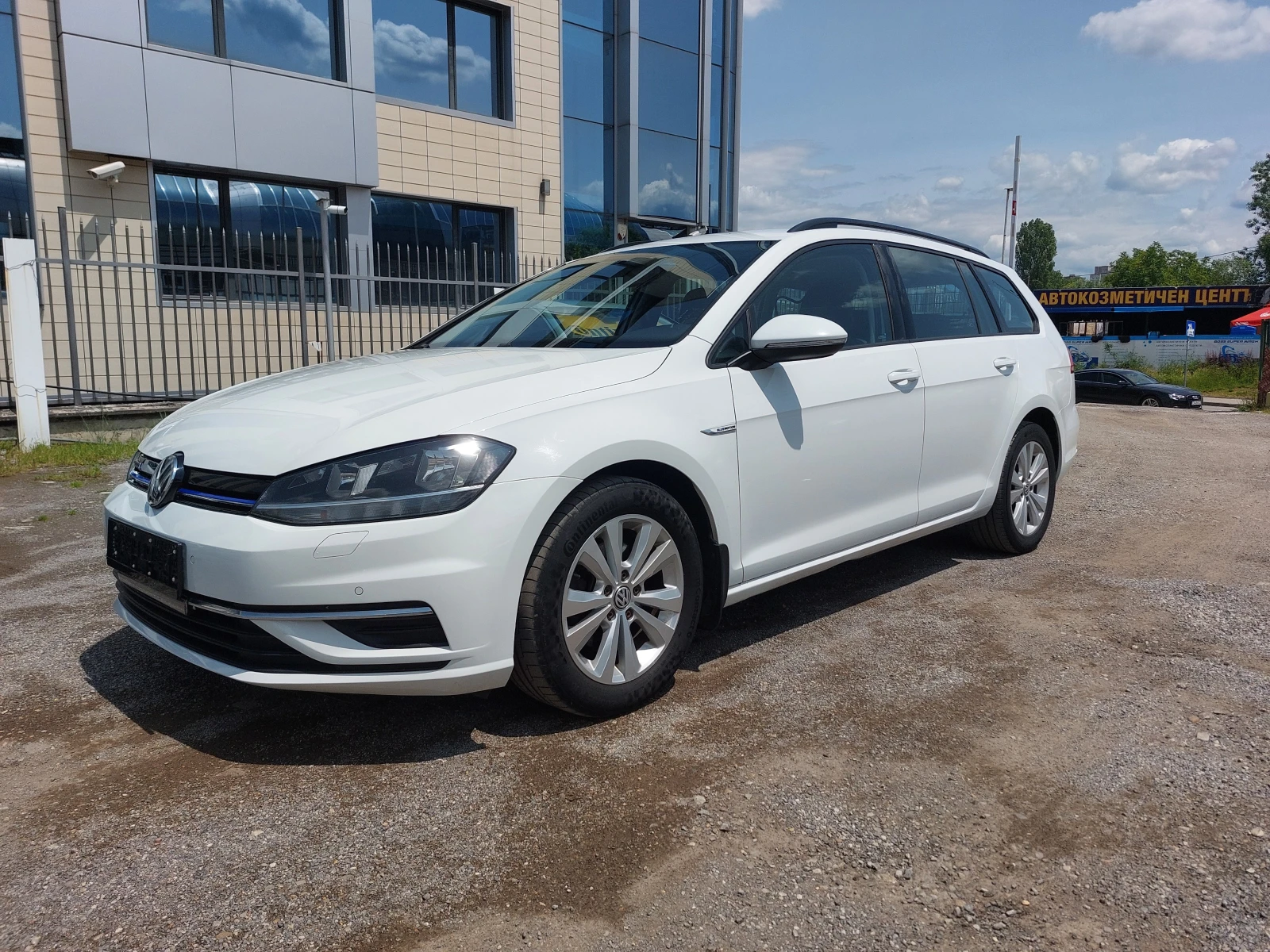 VW Golf 1.4TGI EXECUTIVE  SPORTSCOMBI CARPLAY NAVI 2 | Mobile.bg   14