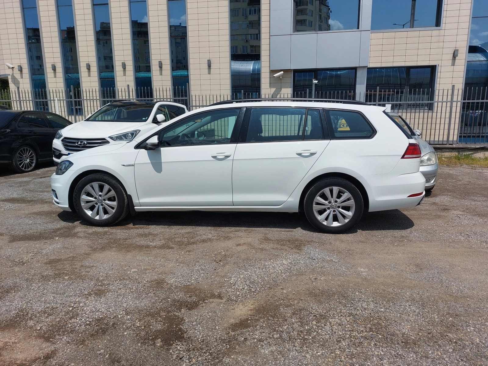 VW Golf 1.4TGI БЕНЗИН-МЕТАН SPORTSCOMBI ДИСТРОНИК CARPLAY - изображение 9