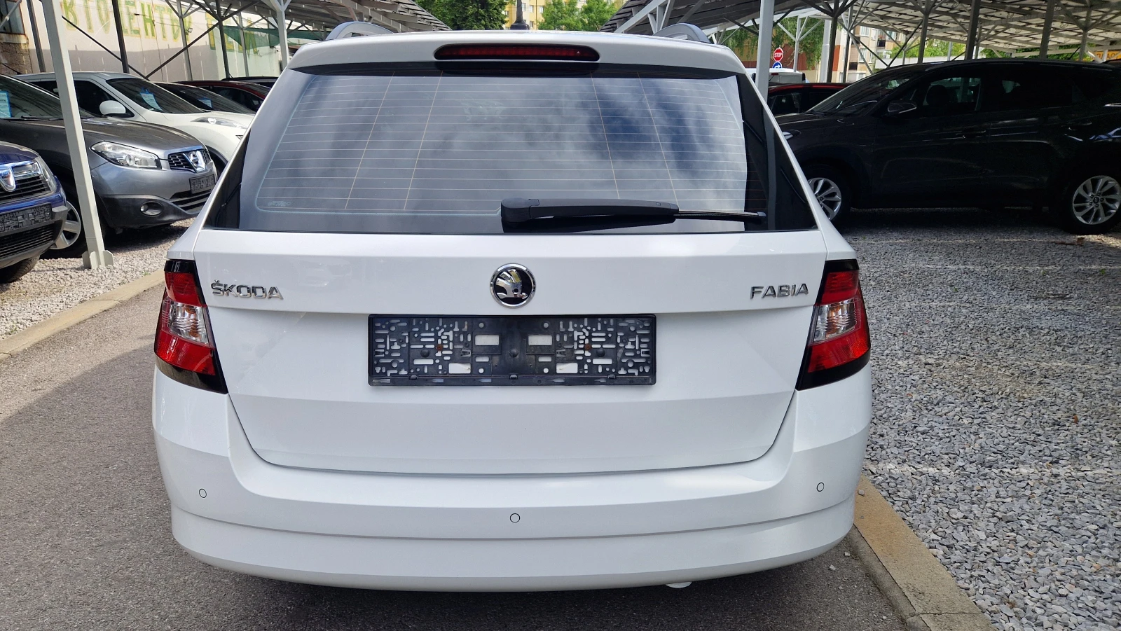 Skoda Fabia 1.4TDI, снимка 7 - Автомобили и джипове - 50646681