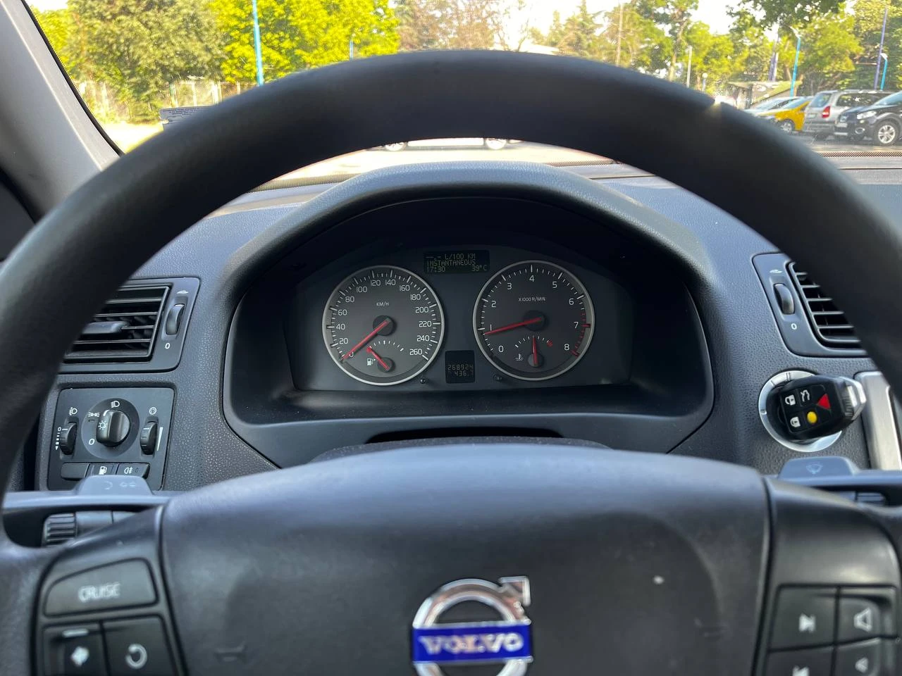Volvo S40  - изображение 10