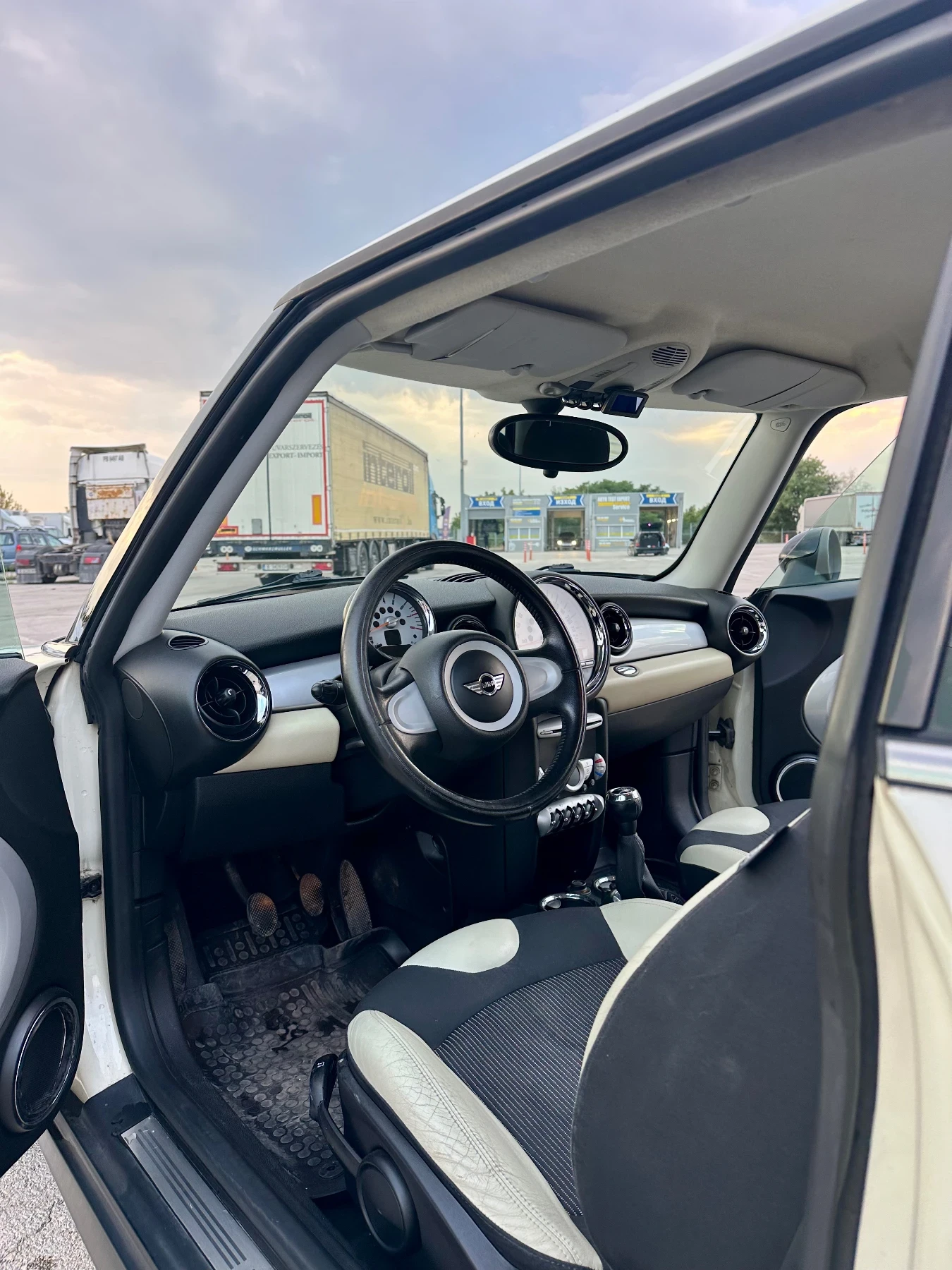 Mini Cooper 1.4 - изображение 9