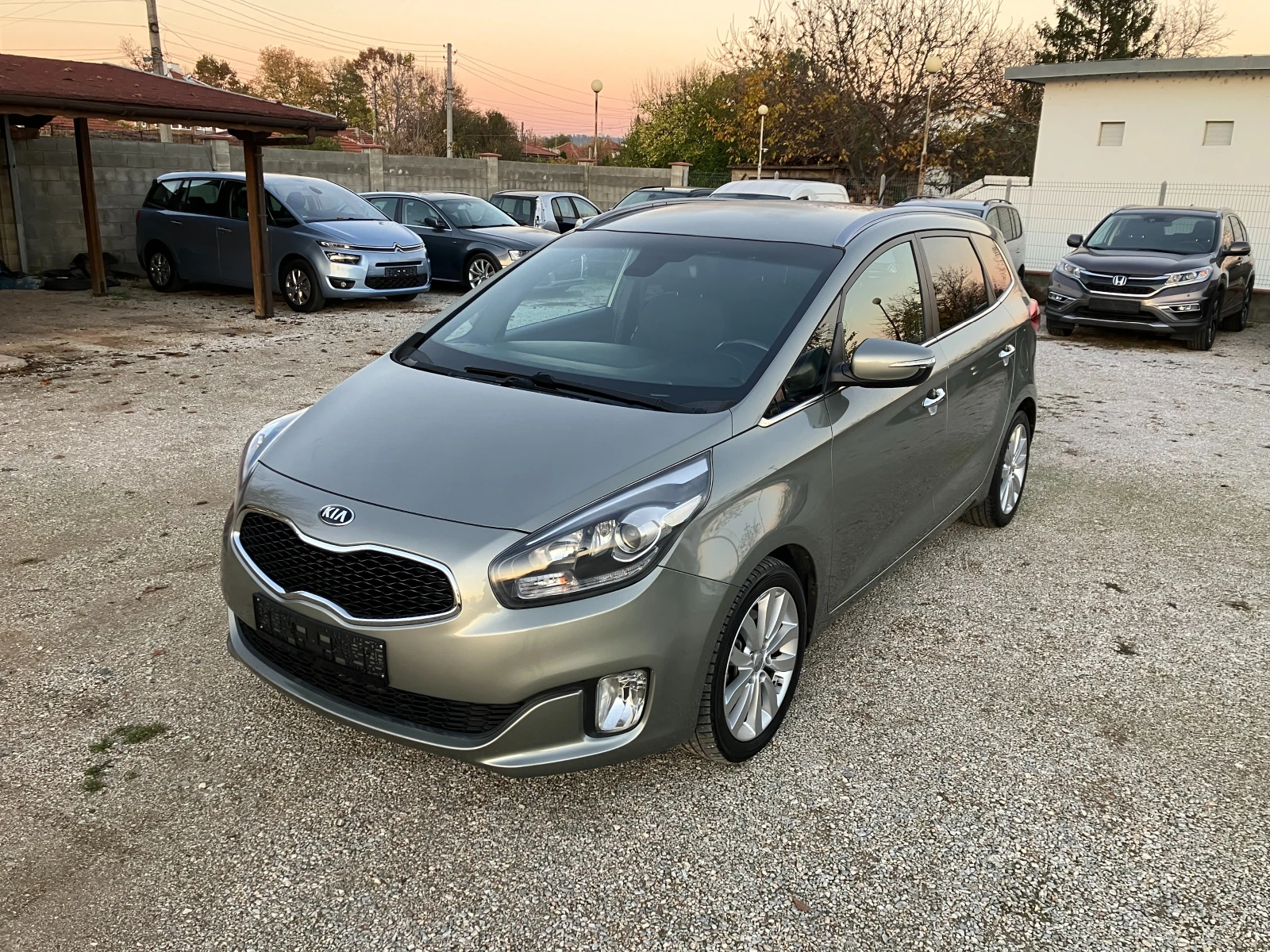 Kia Carens 1.7CRDi -7 | Mobile.bg   2