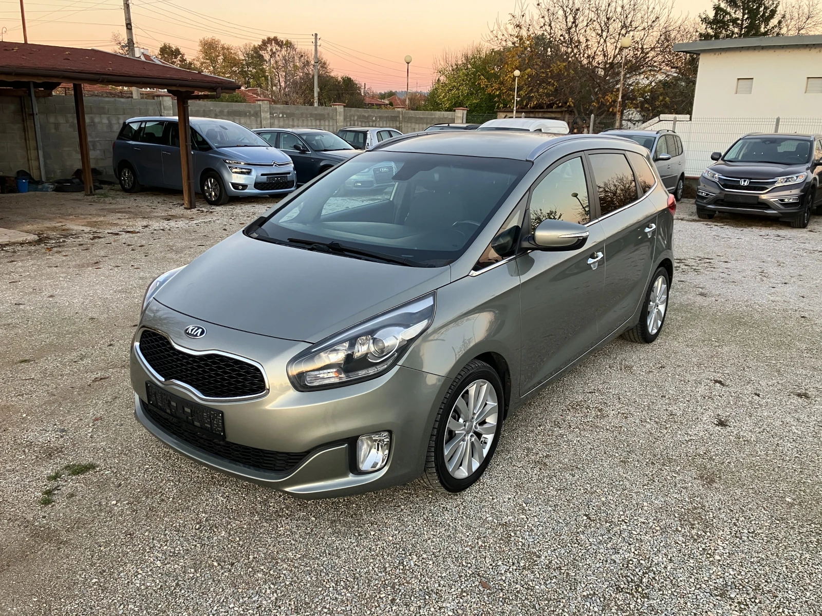 Kia Carens 1.7CRDi -7 | Mobile.bg   3