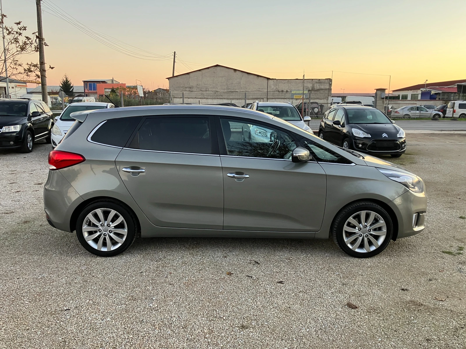 Kia Carens 1.7CRDi -7 | Mobile.bg   8