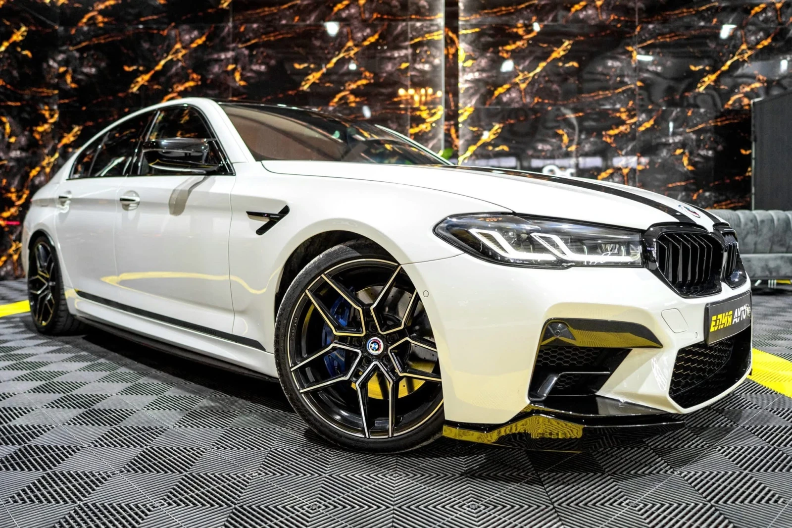 BMW 550 I FULL M5 COMPETITION PACK FACELIFT ЛИЗИНГ 100% - изображение 4