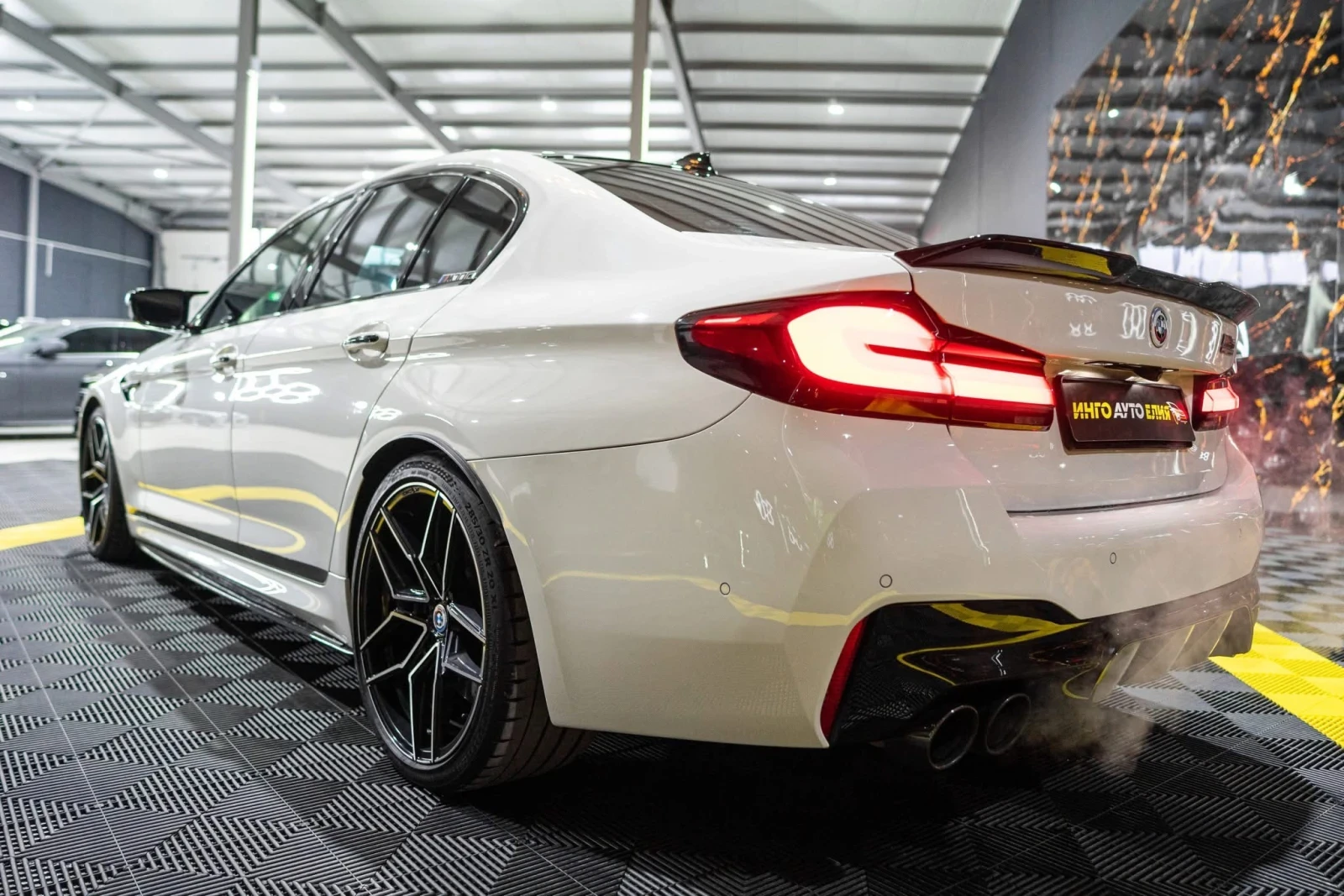 BMW 550 I FULL M5 COMPETITION PACK FACELIFT ЛИЗИНГ 100% - изображение 6