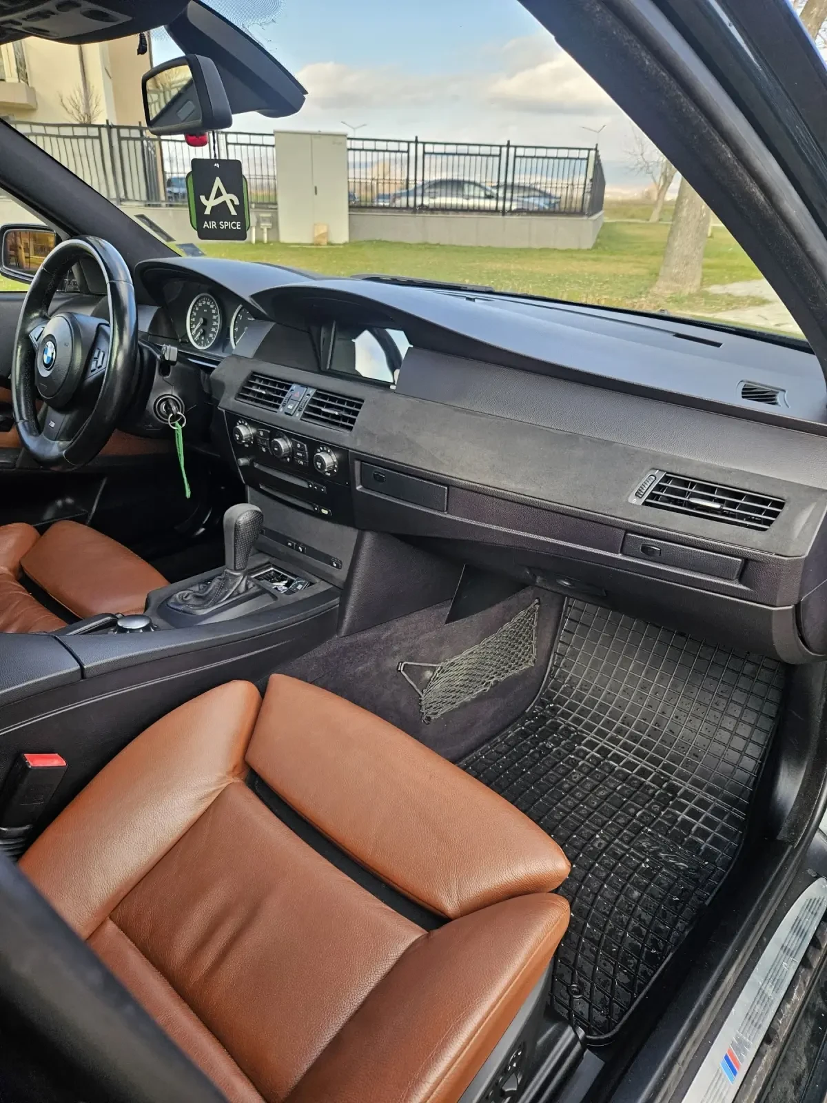 BMW 545  - изображение 8