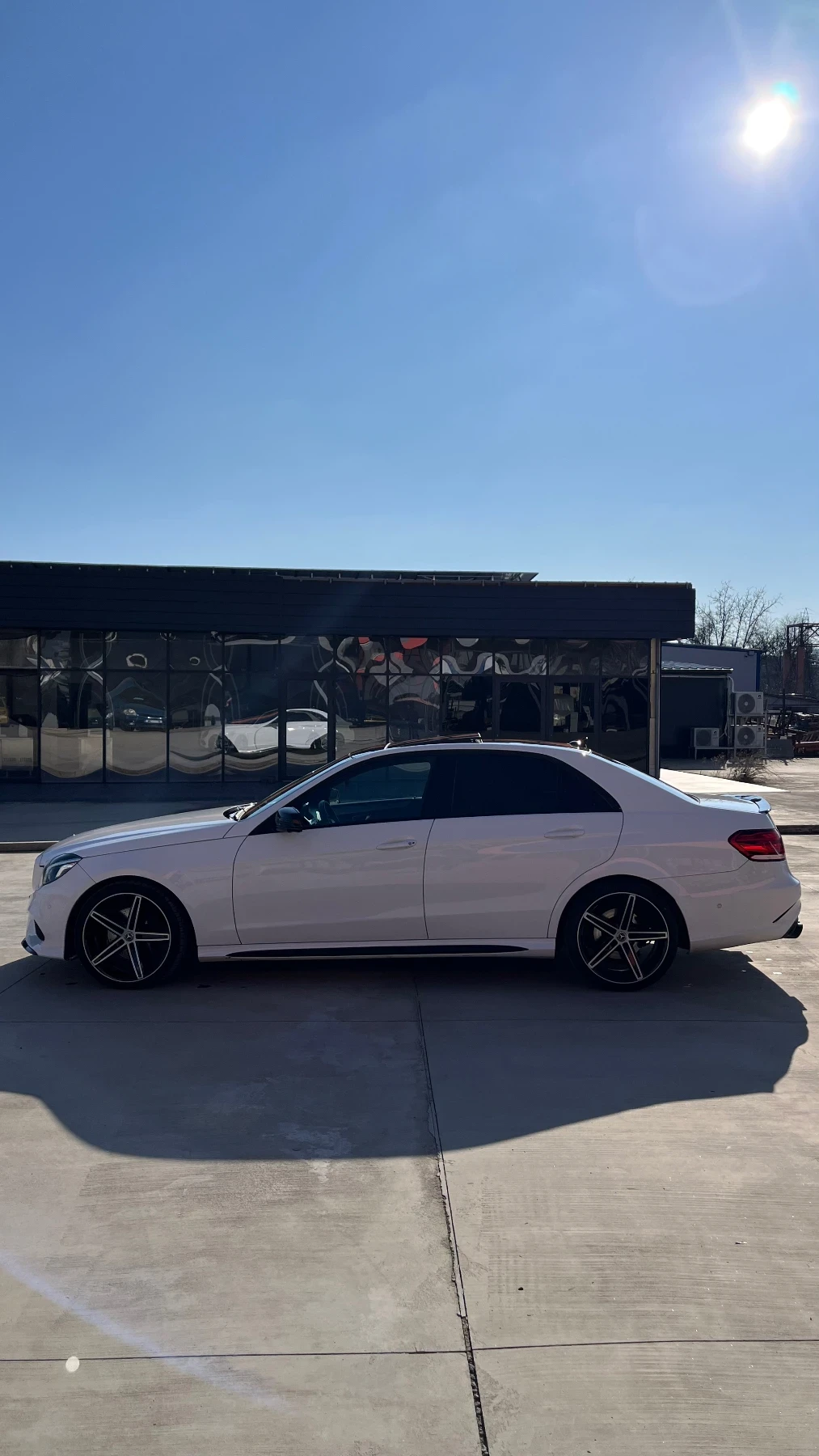 Mercedes-Benz E 220 АМГ ПАКЕТ - изображение 6