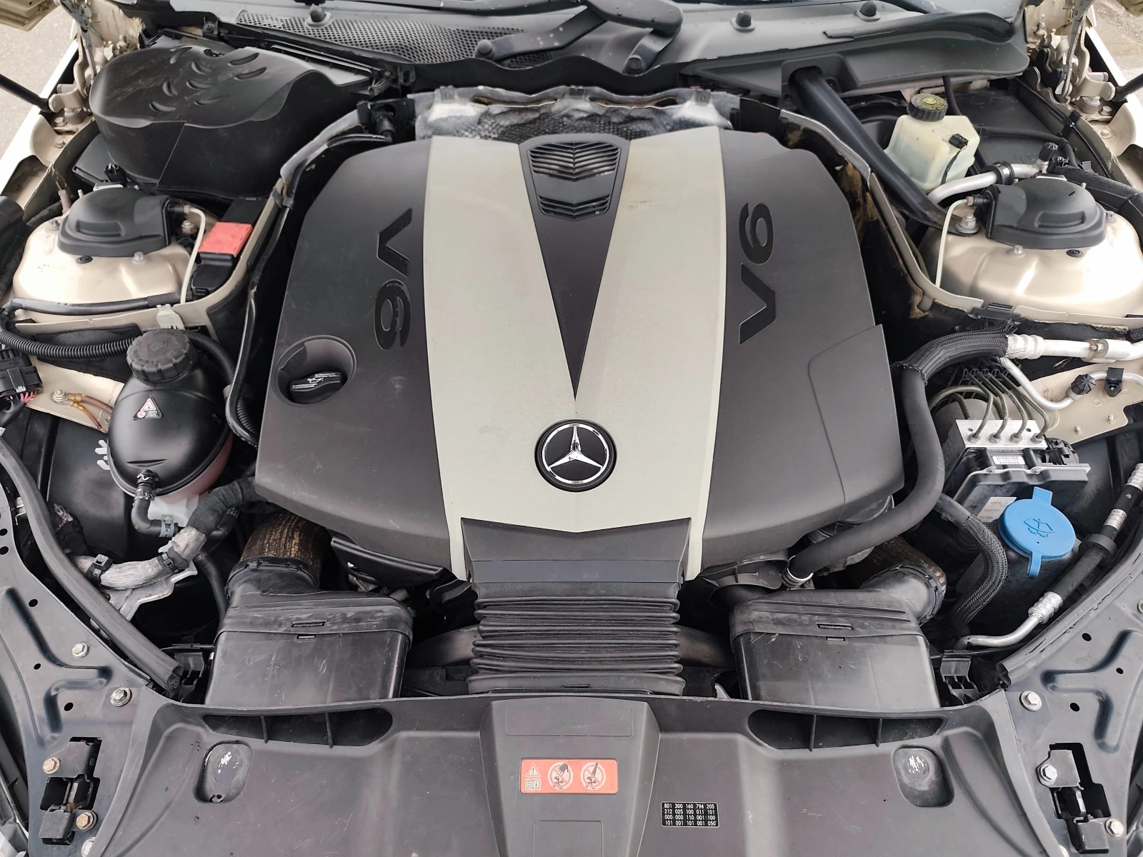 Mercedes-Benz E 350 AMG СЕДАН, снимка 17 - Автомобили и джипове - 54479039