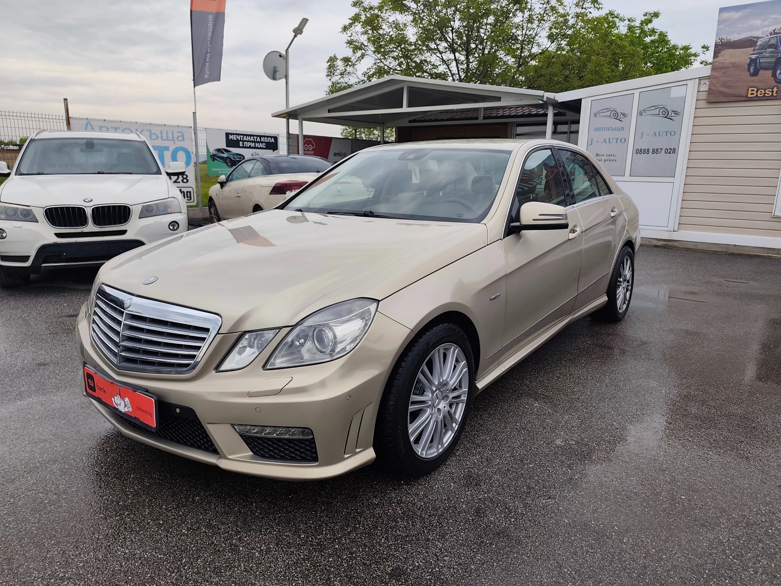 Mercedes-Benz E 350 AMG СЕДАН, снимка 7 - Автомобили и джипове - 54479039
