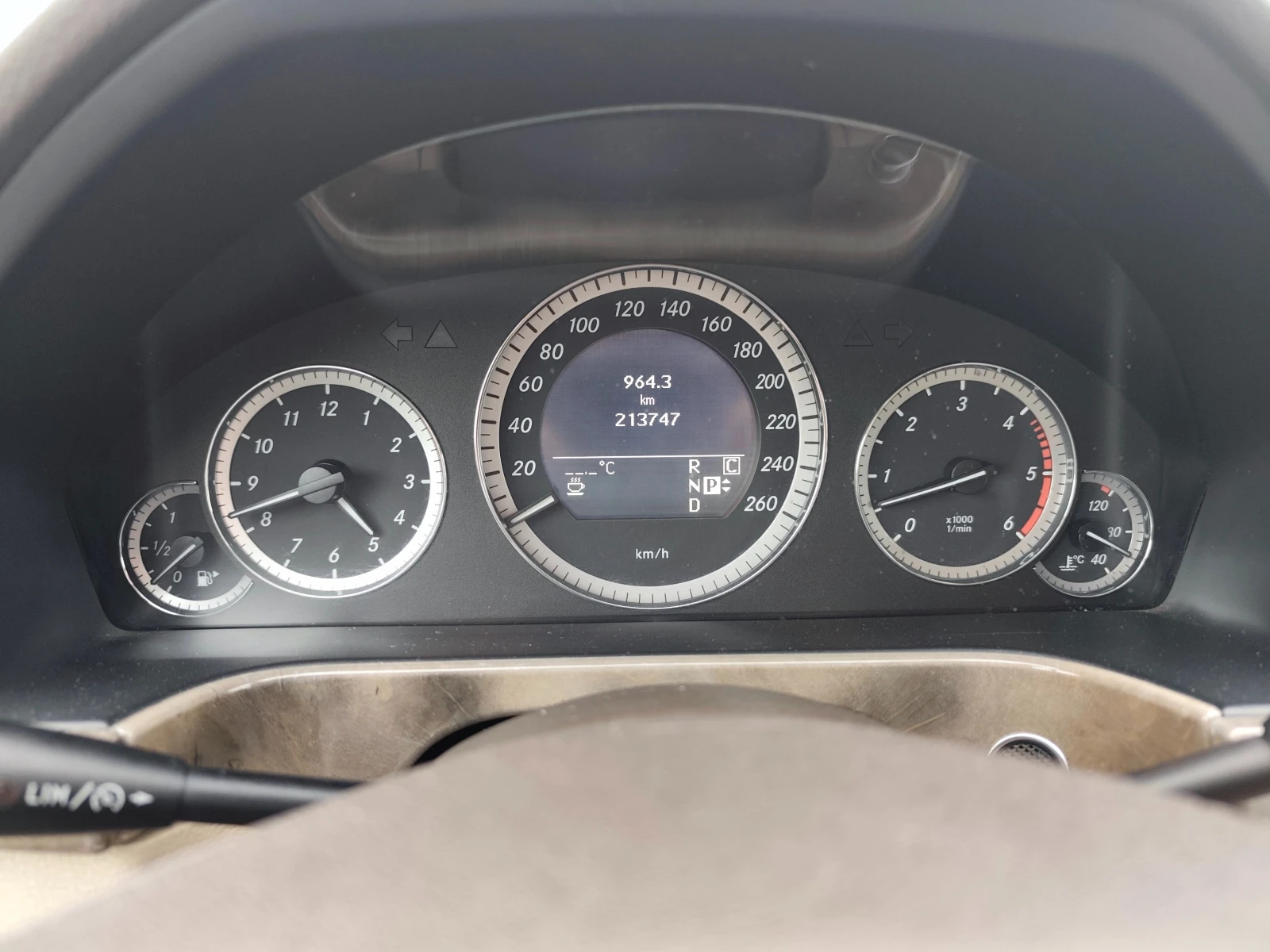 Mercedes-Benz E 350 AMG СЕДАН, снимка 16 - Автомобили и джипове - 54479039