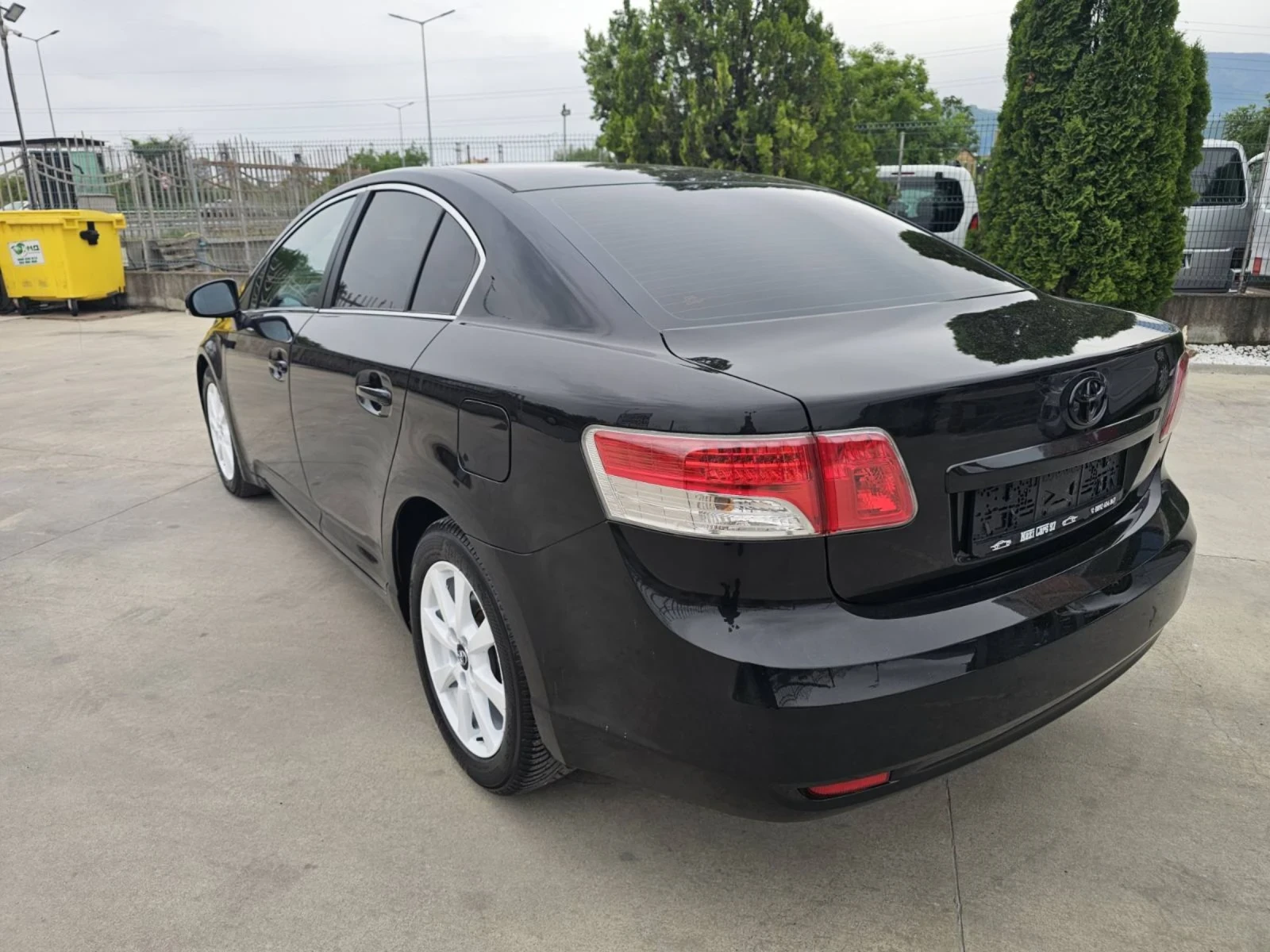 Toyota Avensis 2.2 D-4D/ 150 к.с./ НАВИГАЦИЯ/ ПОДГРЕВ/ СТАРТ-СТОП, снимка 4 - Автомобили и джипове - 54567212