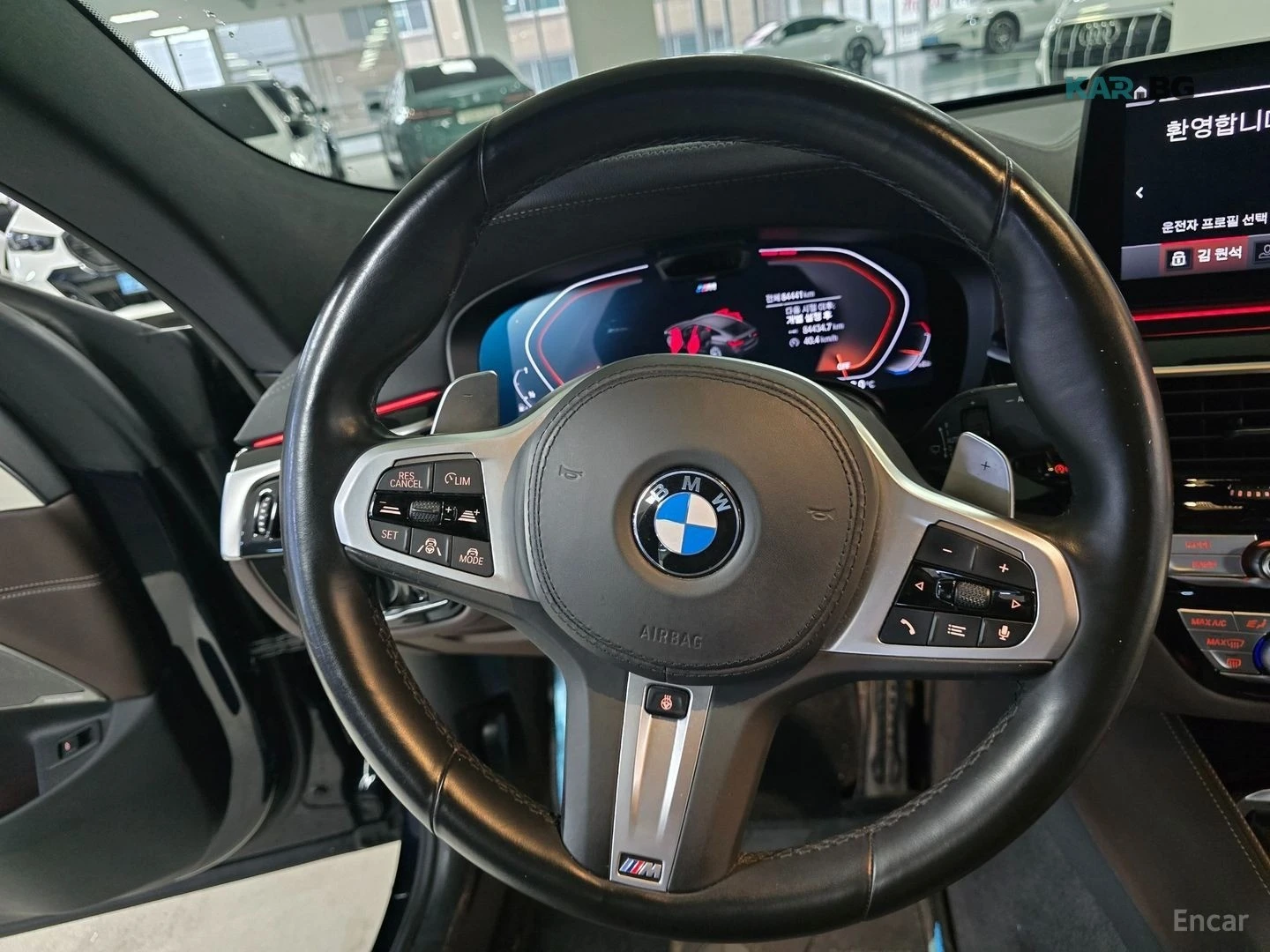 BMW 640 I / XDRIVE / M PKG / ОБДУХ / 360 / HEADUP / МАСАЖ , снимка 15 - Автомобили и джипове - 54670300