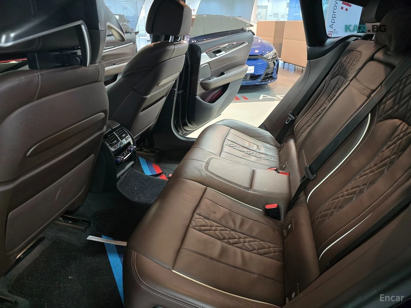 BMW 640 I / XDRIVE / M PKG / ОБДУХ / 360 / HEADUP / МАСАЖ , снимка 12 - Автомобили и джипове - 54670300