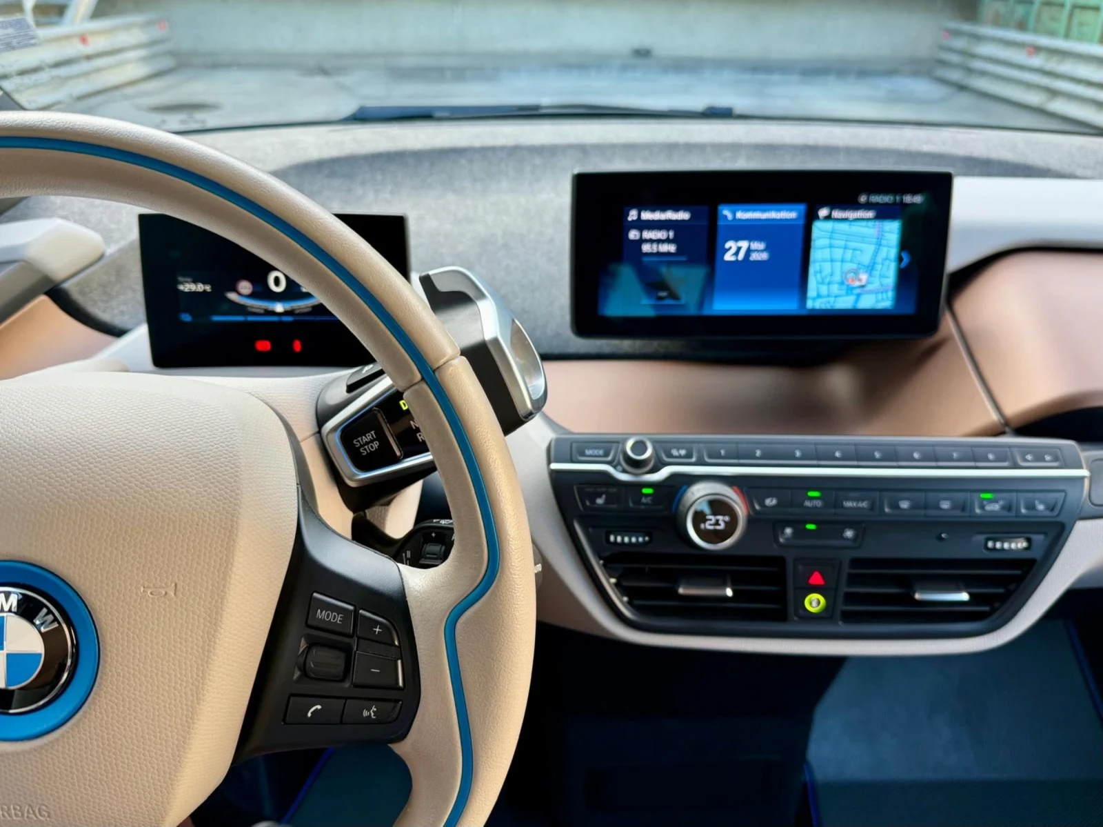 BMW i3 S/120 Ah/LED/NAV, снимка 17 - Автомобили и джипове - 54692447