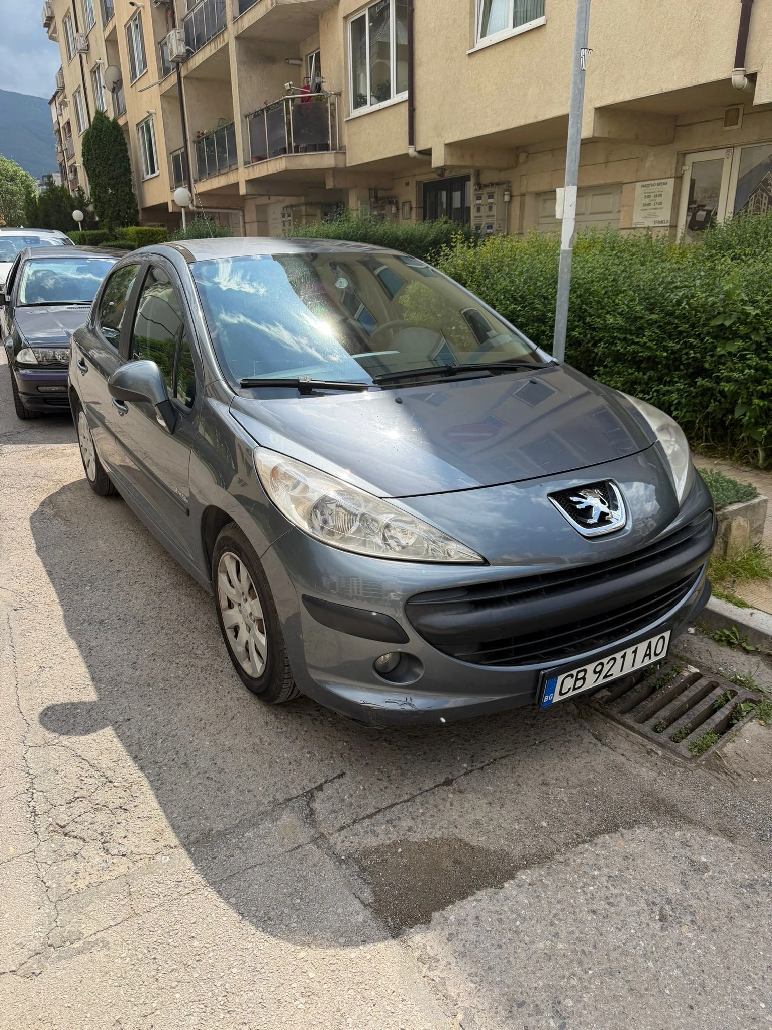 Peugeot 207 1.4.16v metan, снимка 2 - Автомобили и джипове - 54786722