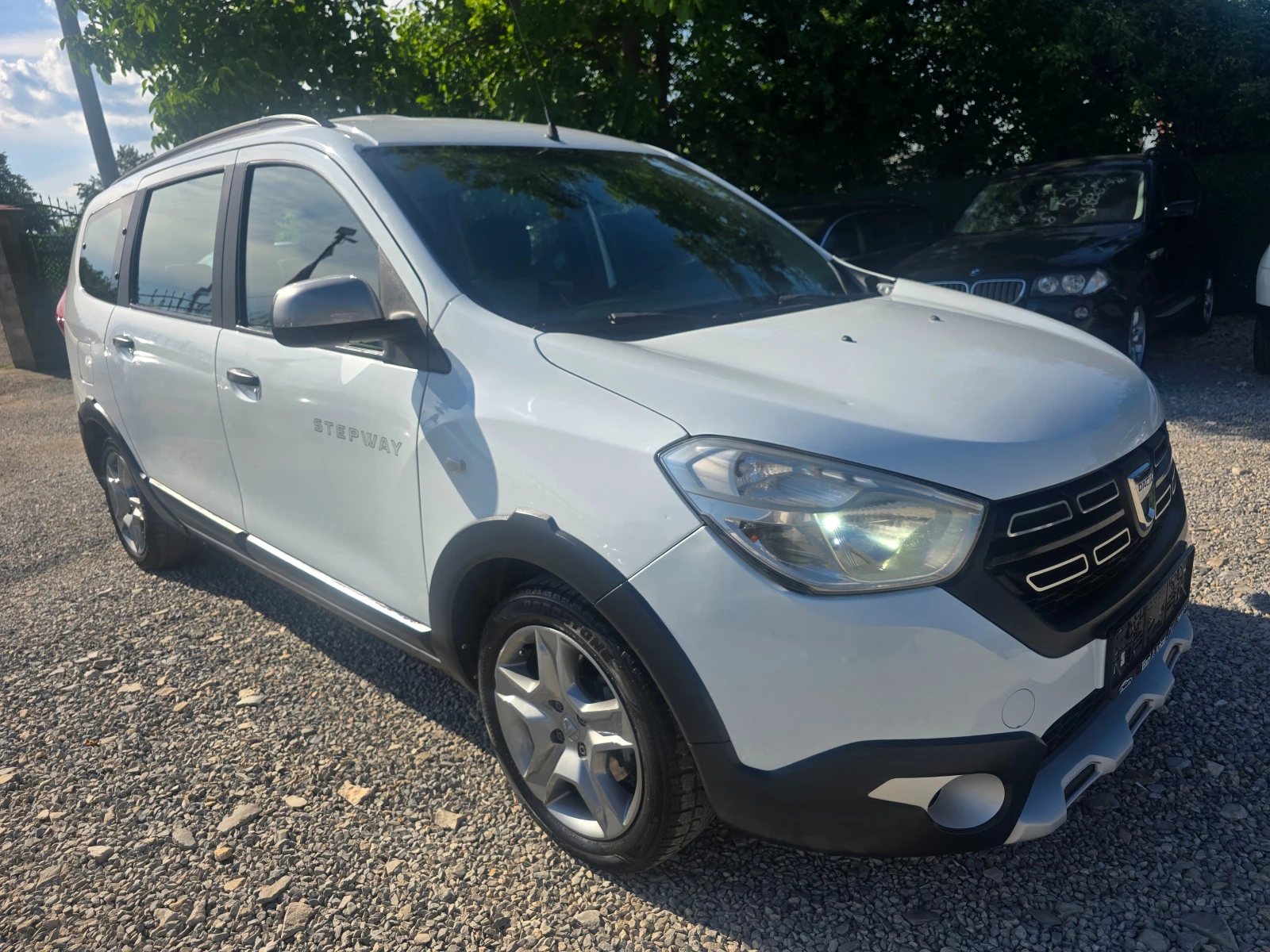 Dacia Lodgy 1.5DCI-ЕВРО 6В-116 К.С-STEPWAY-7 МЕСТА-КАМЕРА, снимка 7 - Автомобили и джипове - 54870401