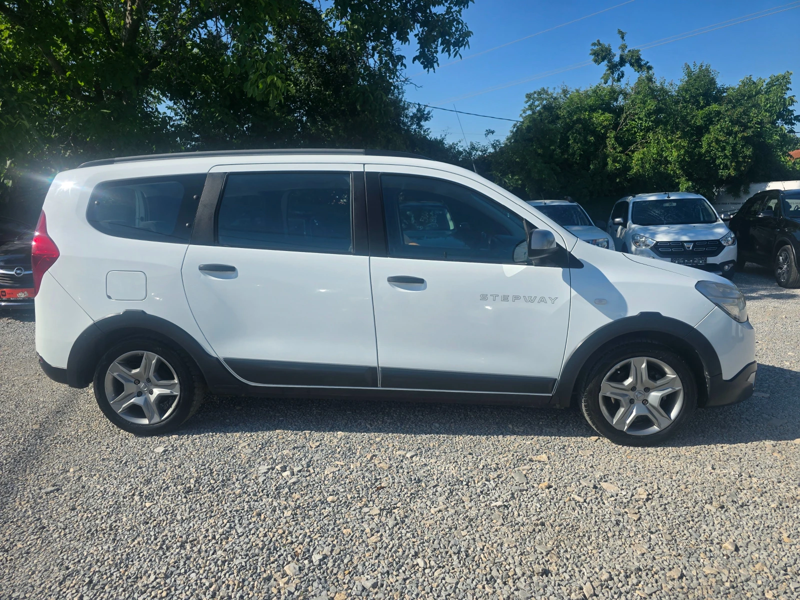 Dacia Lodgy 1.5DCI-ЕВРО 6В-116 К.С-STEPWAY-7 МЕСТА-КАМЕРА, снимка 6 - Автомобили и джипове - 54870401