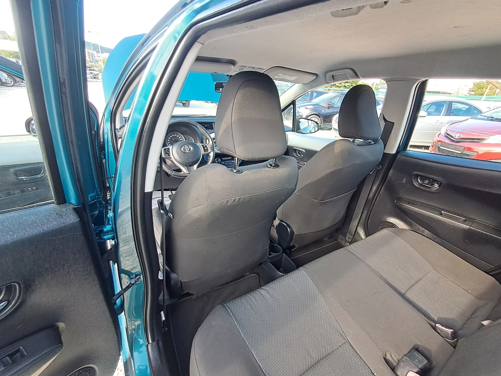 Toyota Yaris 1.5 Хибрид Камера 4л/100км, снимка 11 - Автомобили и джипове - 55040206