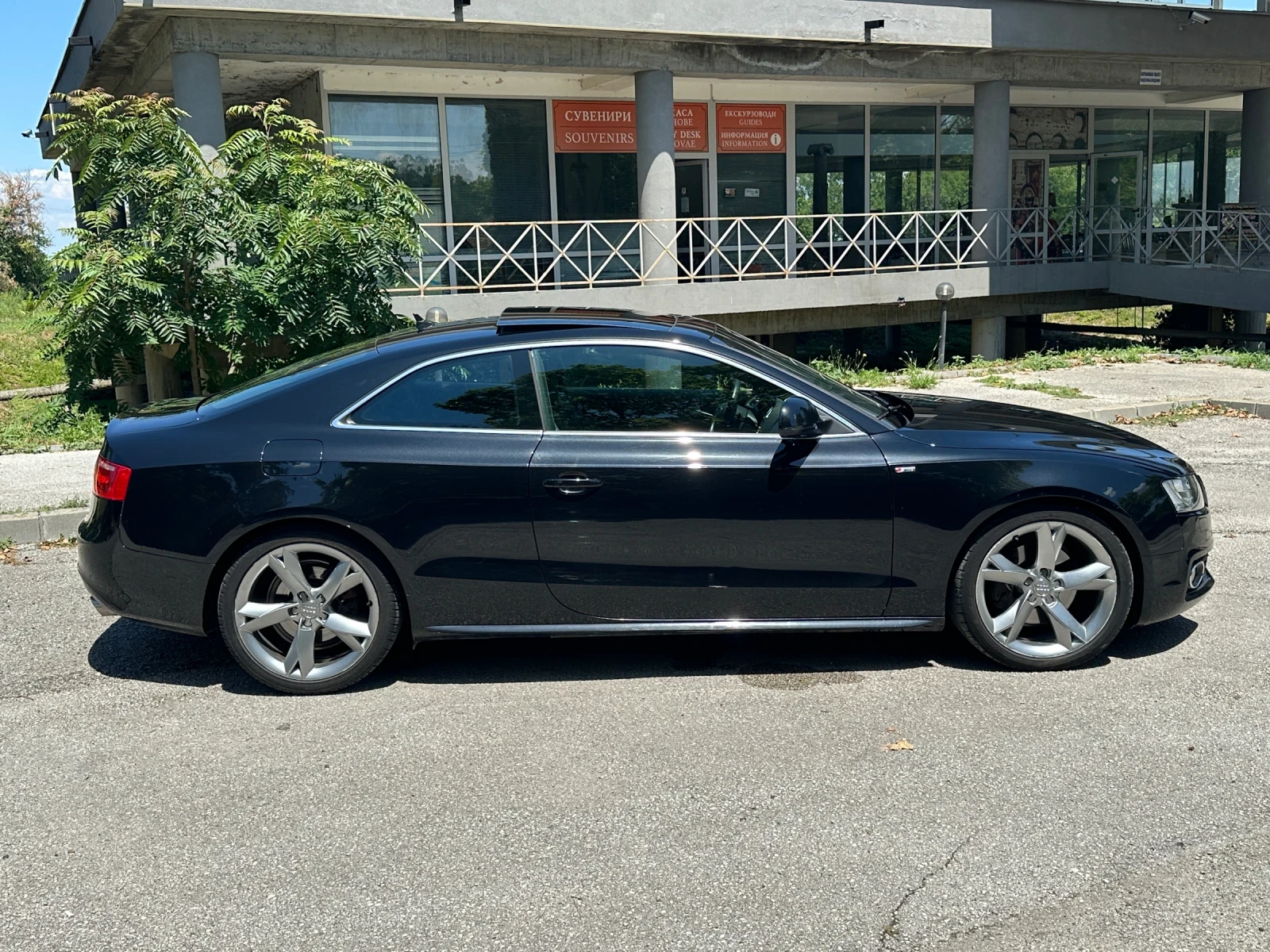 Audi A5 * 3xS-line* Distronik* Podgrevi* Keyless* , снимка 5 - Автомобили и джипове - 55162257