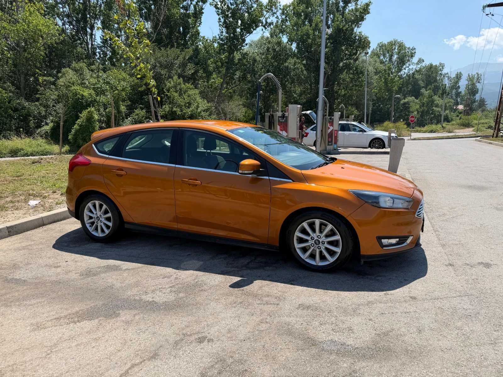 Ford Focus  1.5 EcoBoost TITANIUM АВТОМАТИК, снимка 5 - Автомобили и джипове - 55396435