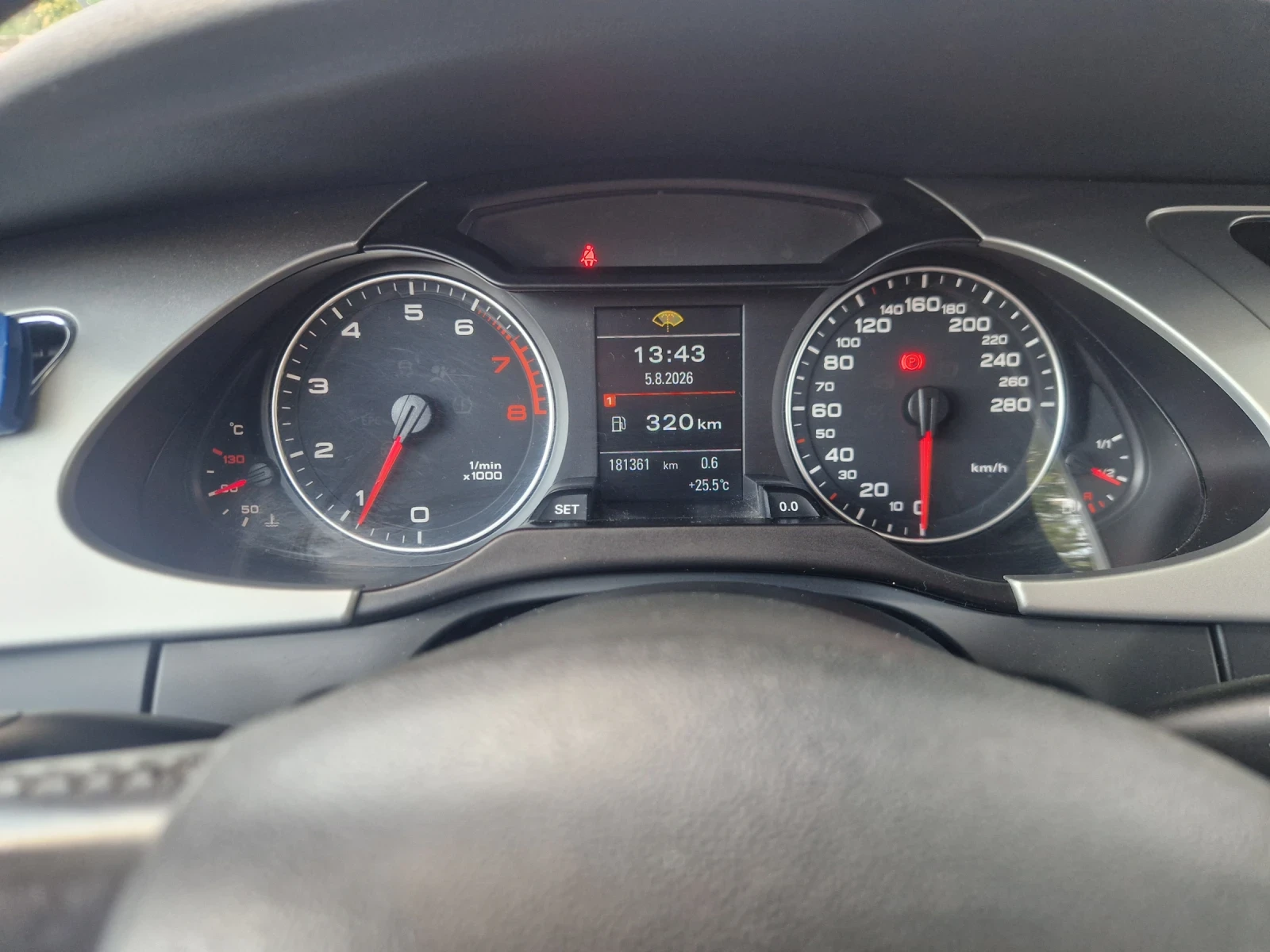 Audi A4, снимка 2 - Автомобили и джипове - 55559307
