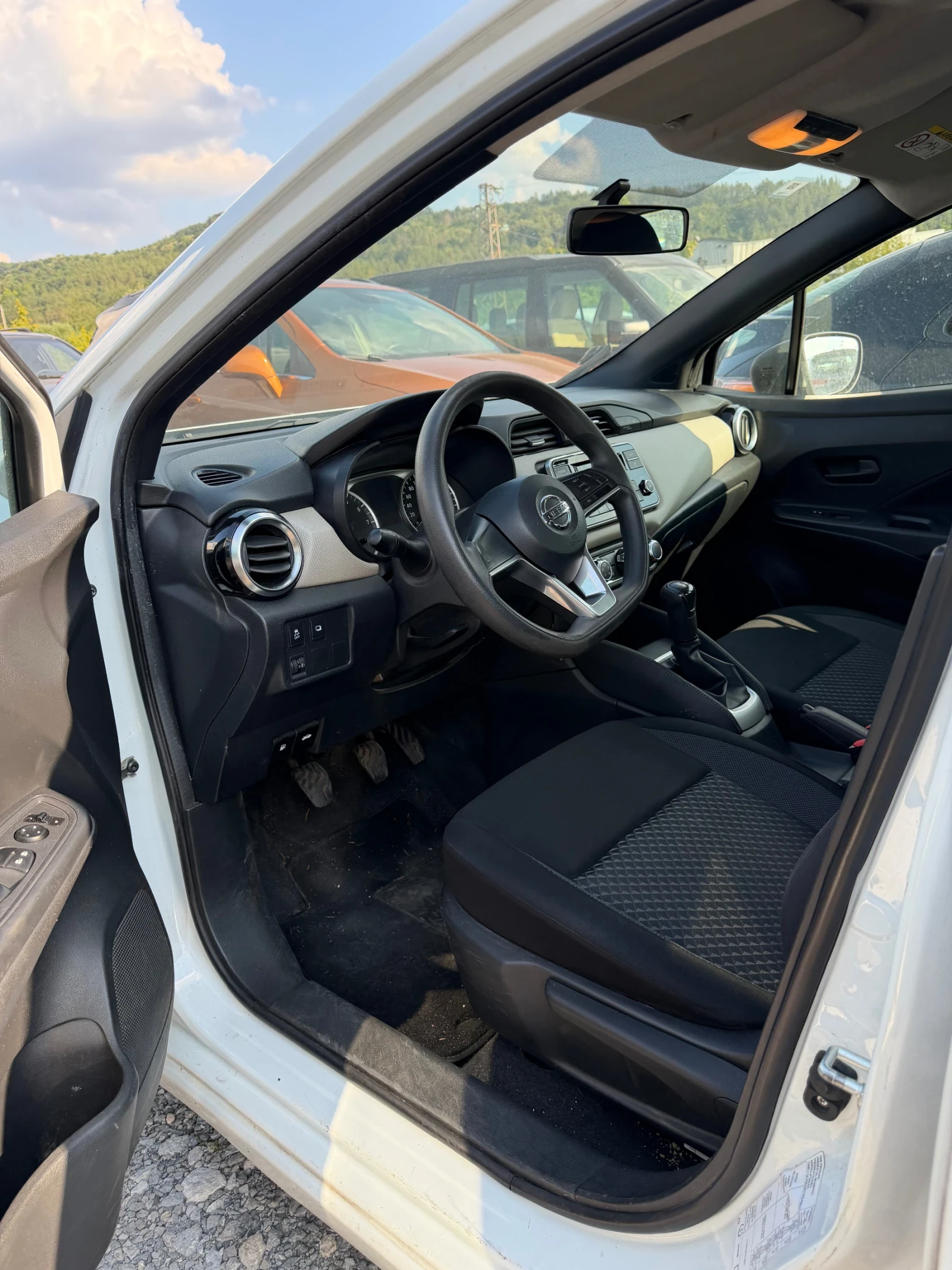 Nissan Micra 1.0i 124 300��/�������/��� ����/������� ������ | Mobile.bg � ����������� 7