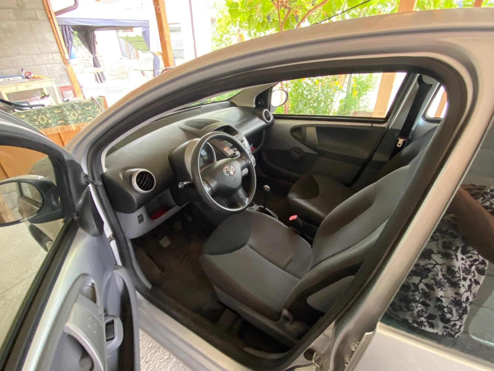 Toyota Aygo, снимка 4 - Автомобили и джипове - 56172223